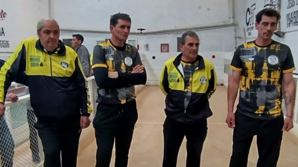 Integrantes de la representación alvearense de bochas.